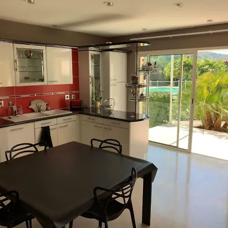 Maison Spacieuse Et Lumineuse Villa Vesseaux